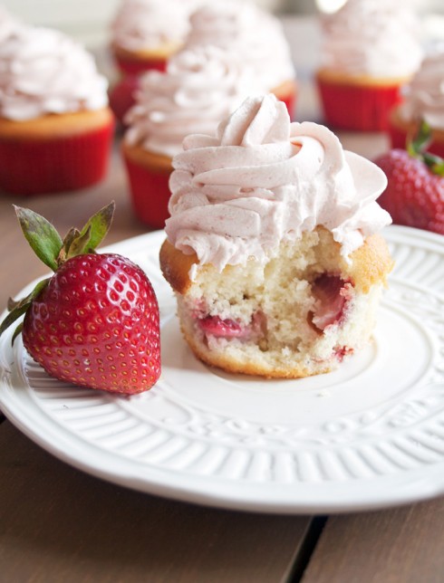 20 Memorial Day Recipes 1 Strawberry Cupcakes