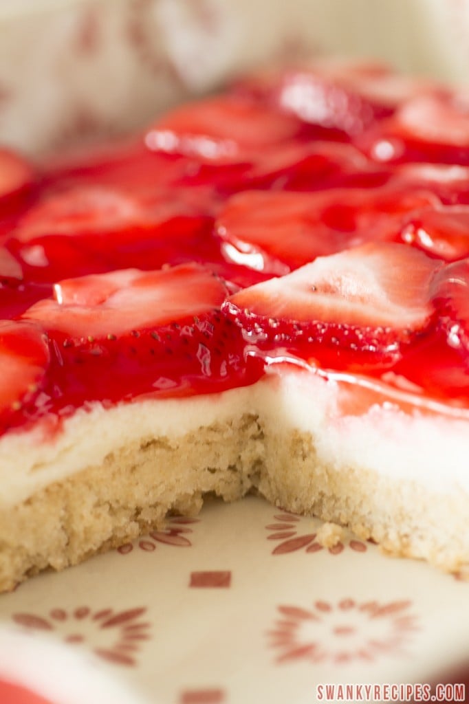 25 Best Memorial Day Recipes 23 Strawberry & Cream Bars