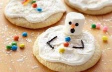 30 Holiday Breakfast Recipes 4 Melting Snowman Cookies